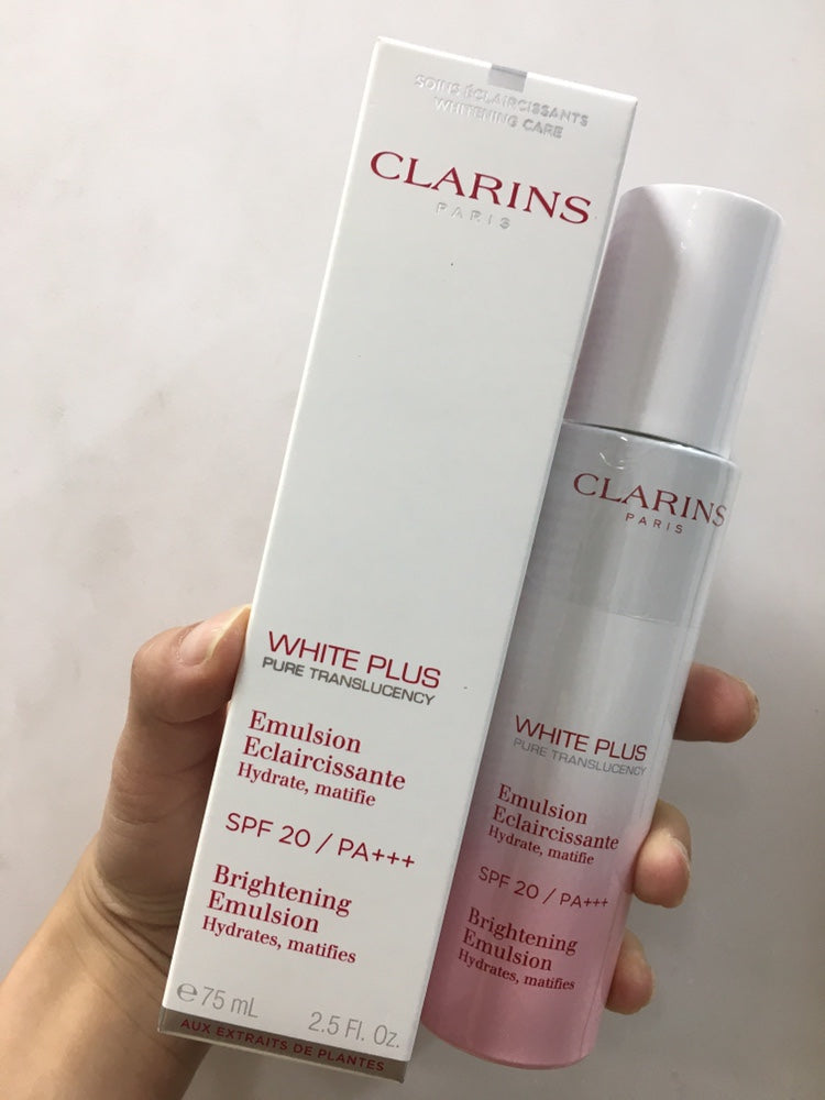 French CLARINS Clarins whitening milk SPF20 has the effect of lightening spots and preventing them