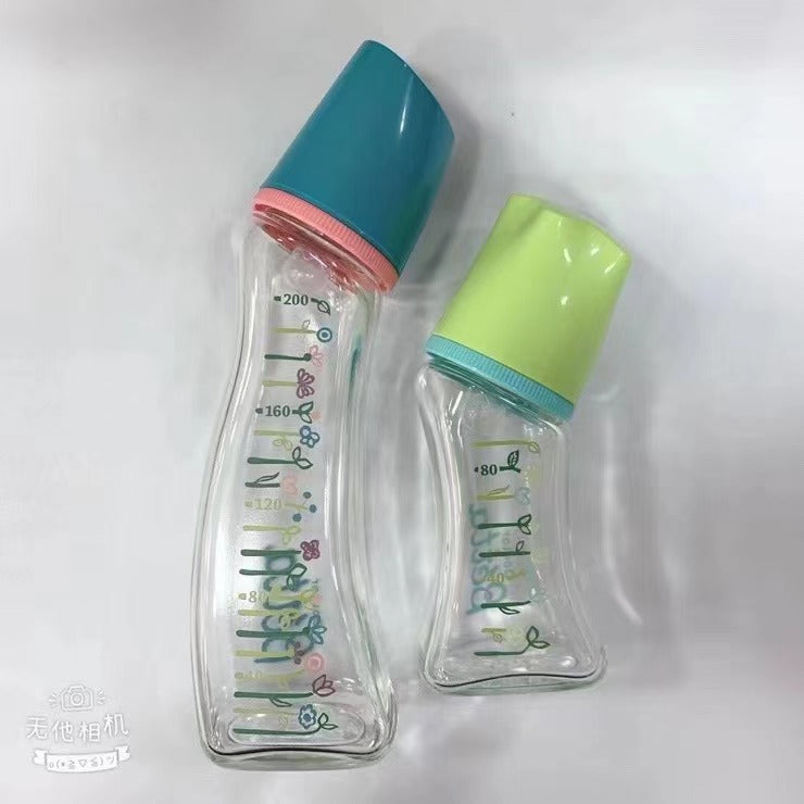 倍特奶瓶200ML/80ml 玻璃材质  betta奶瓶 并且减少因摇晃而产生的过多的气泡，减少孩子吸入过多气体而打隔