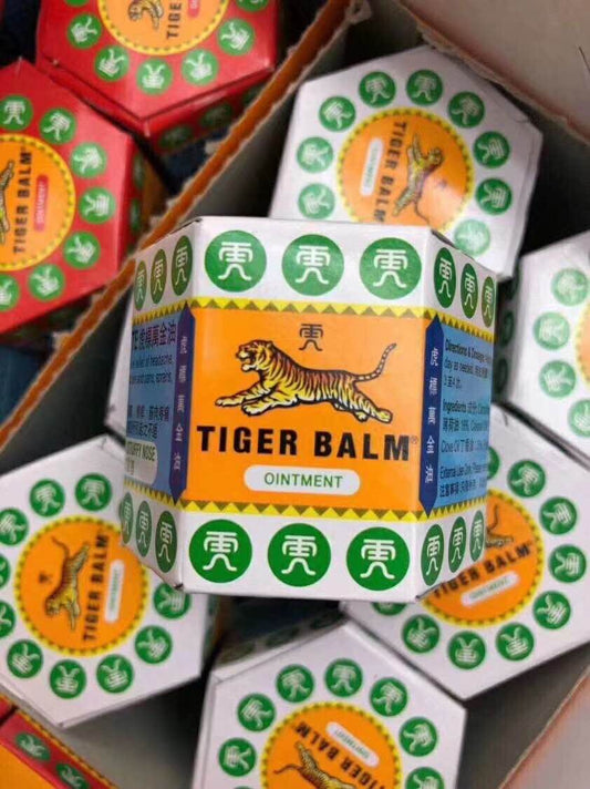 Singapore Tiger Balm (White) 19.4g bottle can relieve headache, nasal congestion, stomachache, stomach gas, itching and swelling caused by mosquito bites and other discomforts caused by colds and colds